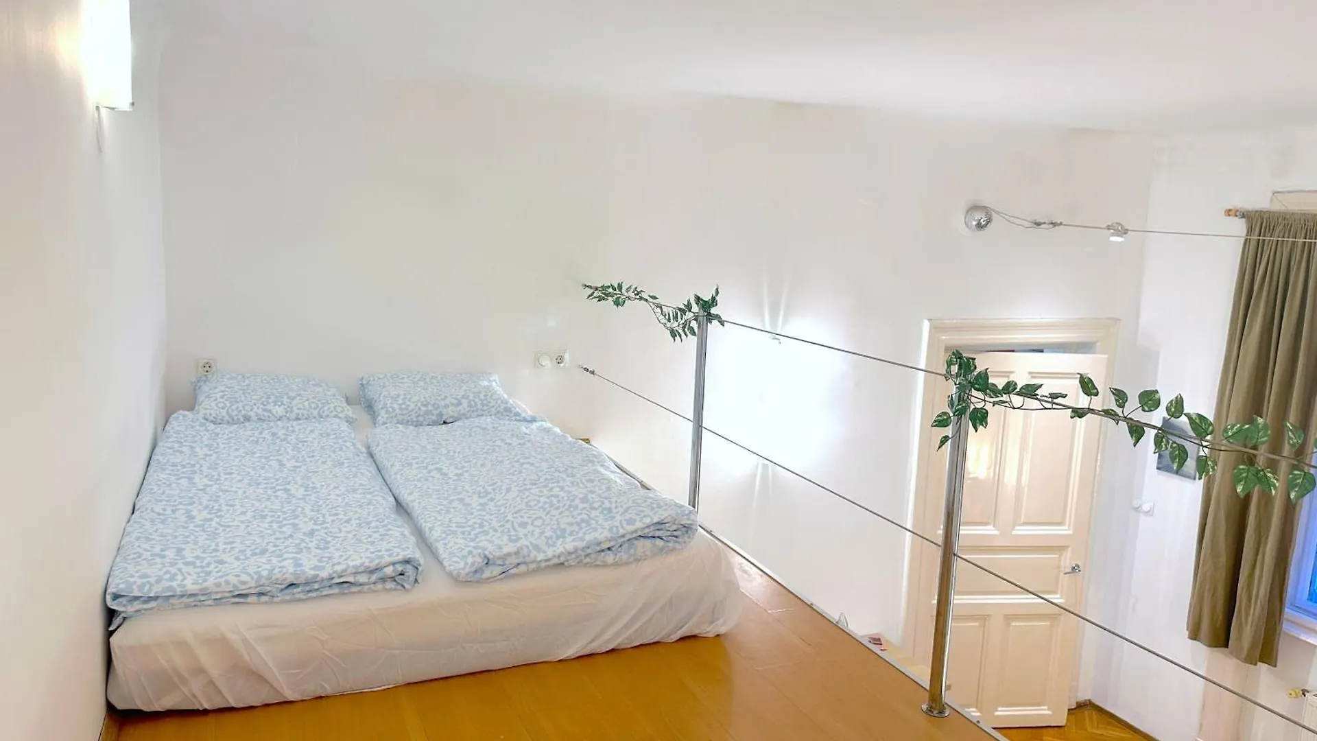 Stunning 150M2 3-Bedroom With Balcony Budapest 0*,